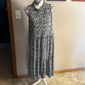 Women’s MTS dress size medium longer and back shorter in front
